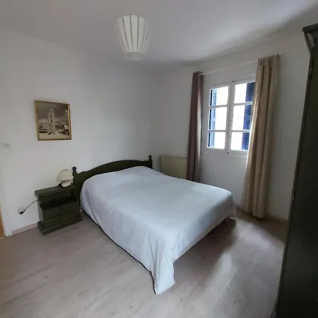 Hotel - 